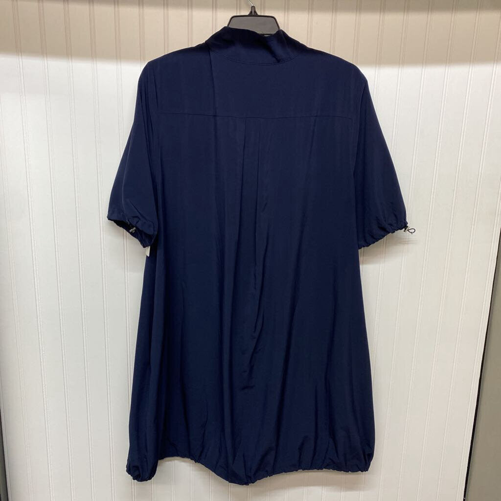 LONG SLEEVED DRESS