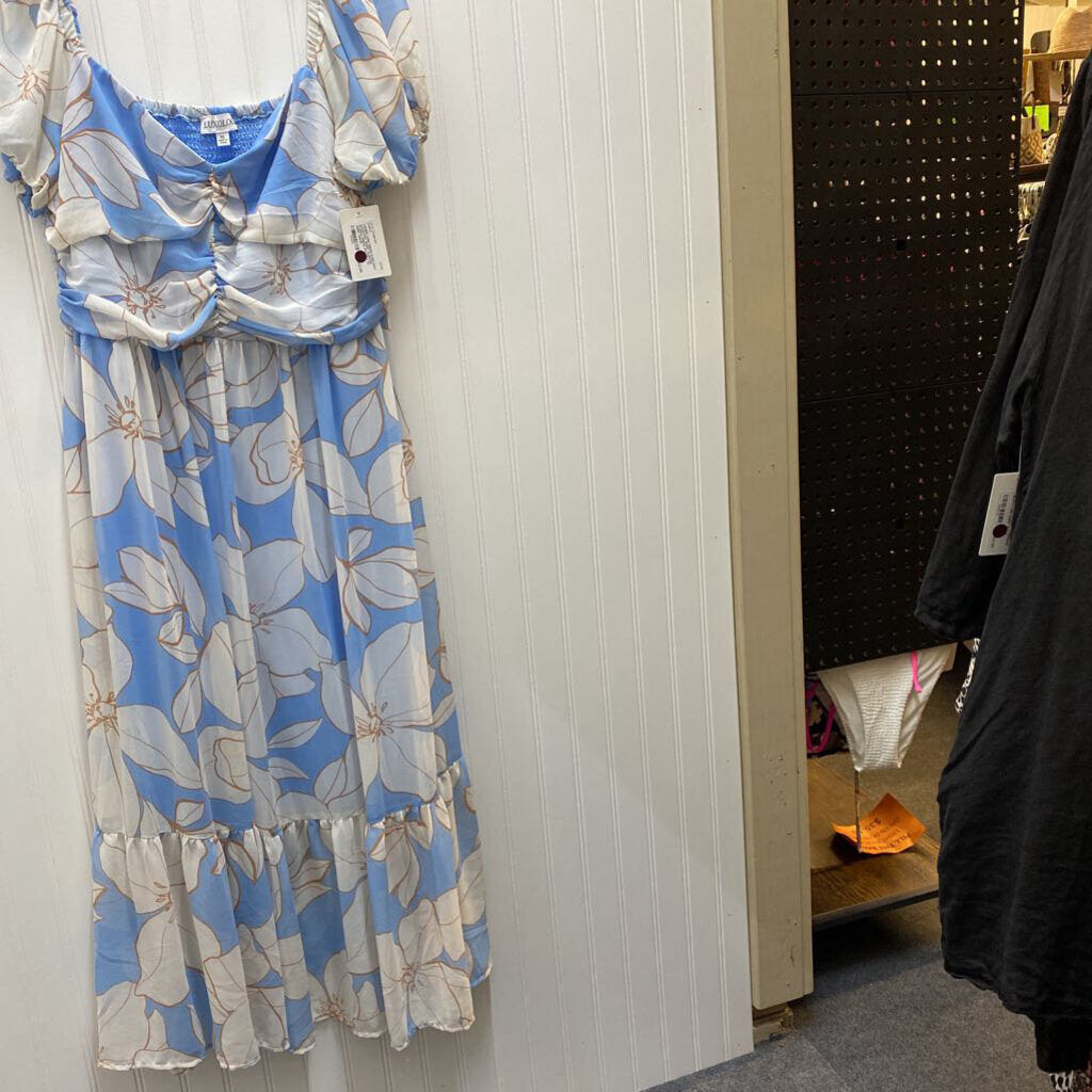 SHORT SLEEVED FLORAL DRESS