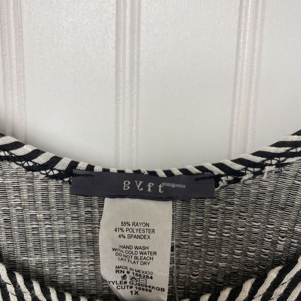 SHORT SLEEVE STRIPED TOP