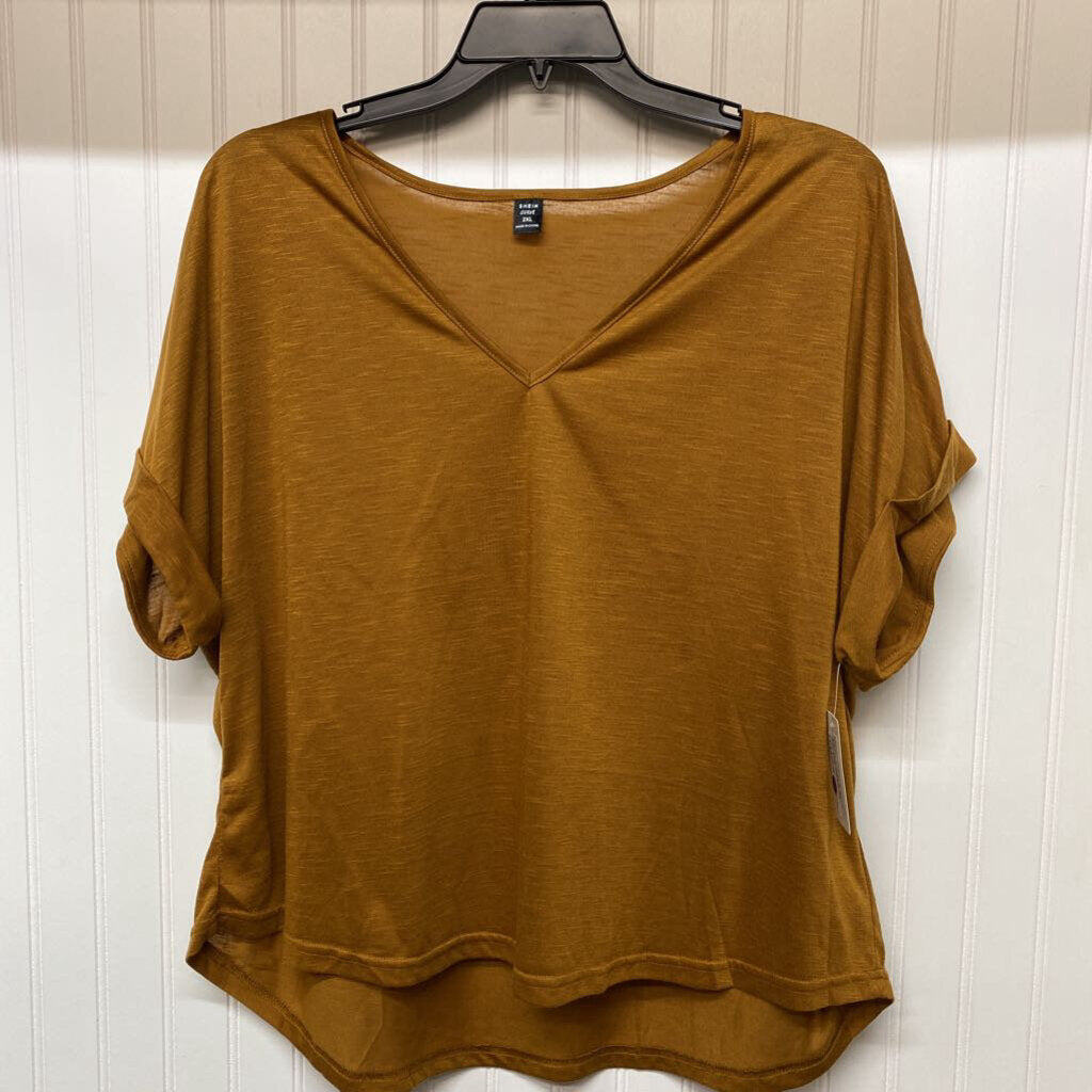 SHORT SLEEVE KNIT TOP