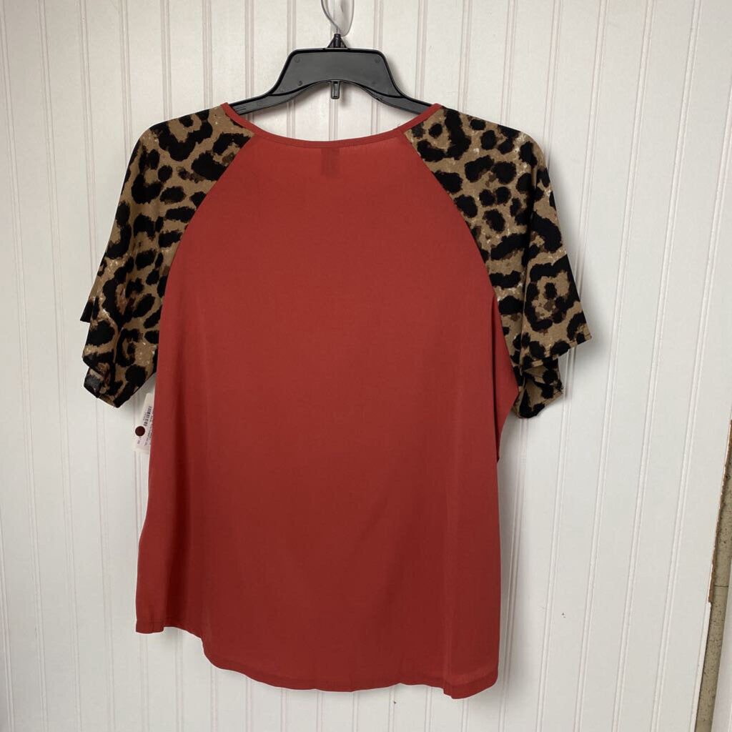 SHORT SLEEVE TOP
