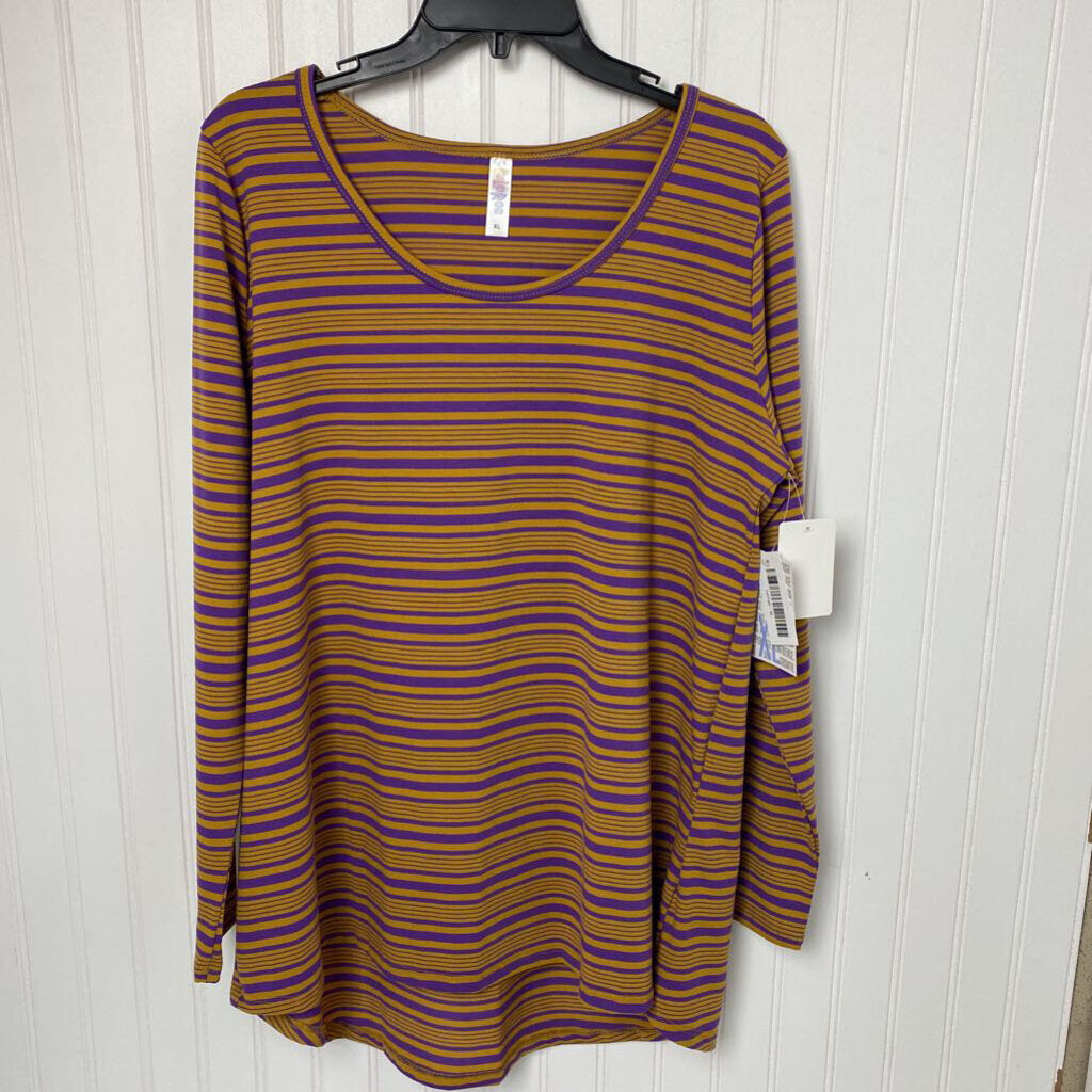 STRIPED LONG SLEEVE KNIT TOP