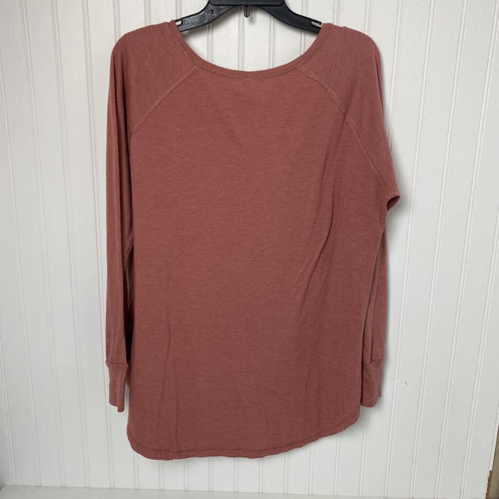 LONG SLEEVE KNIT TOP