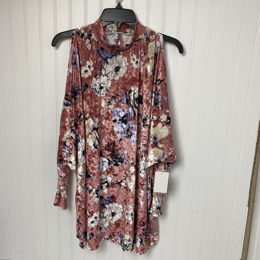 LONG SLEEVE COLD SHOULDER PRINTED TOP
