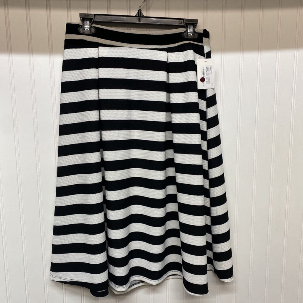 LADIES STRIPED SHORT SKIRT