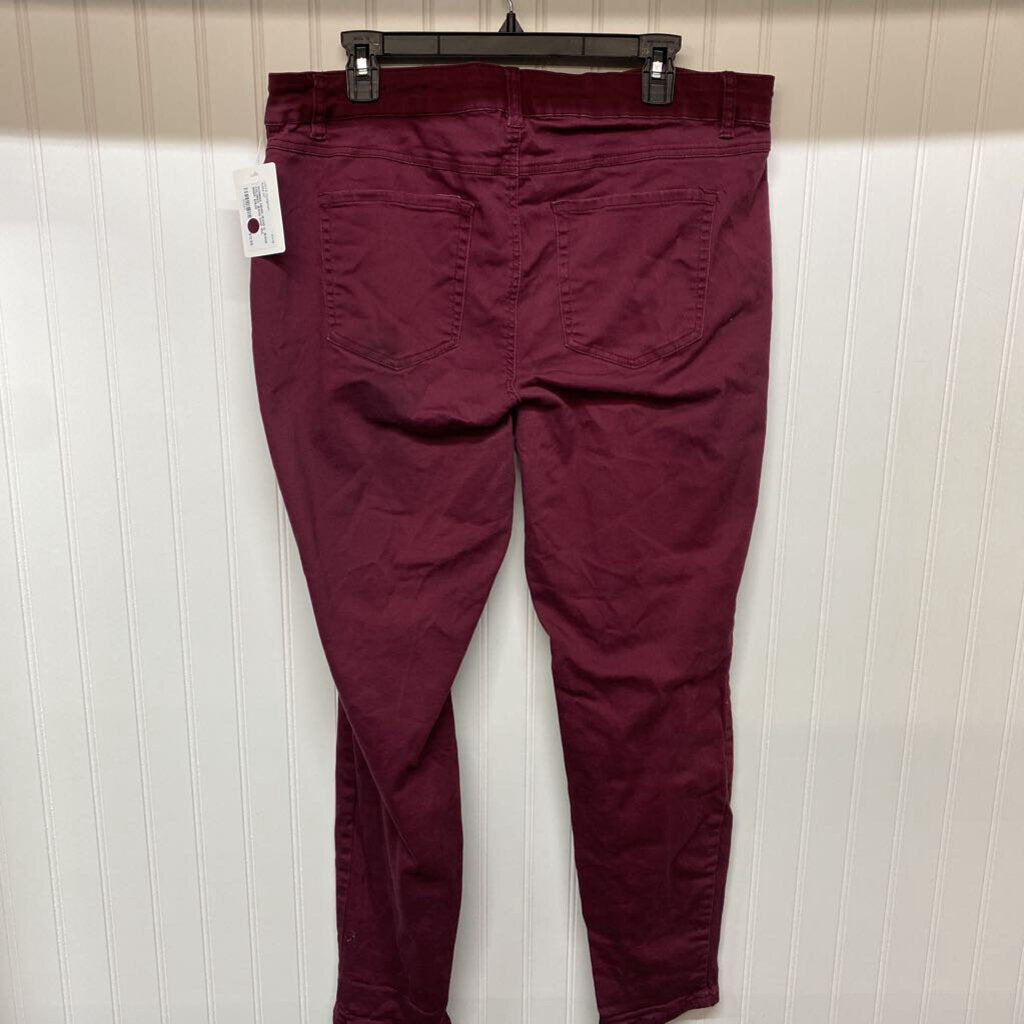 COLORED JEANS