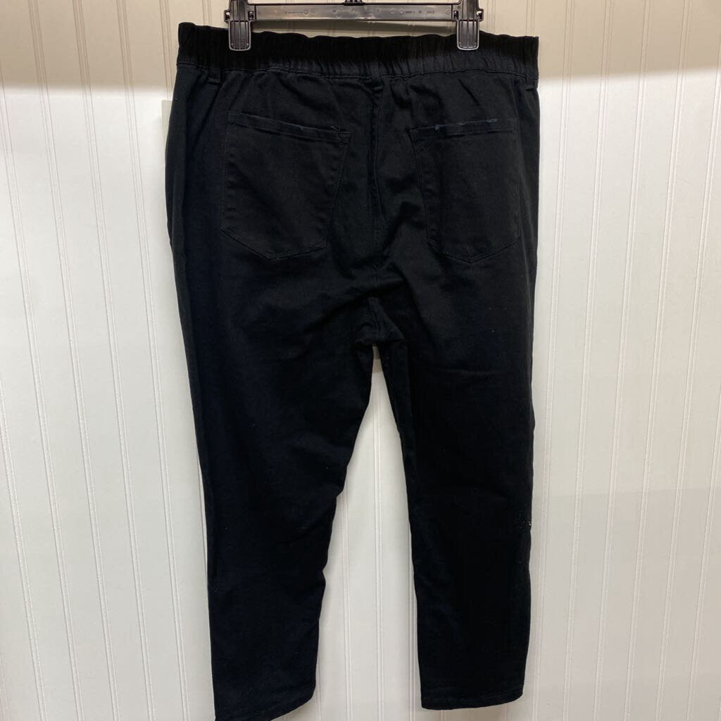 MID RISE JEANS