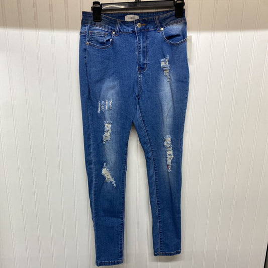 DISTRESSED DENIM JEANS