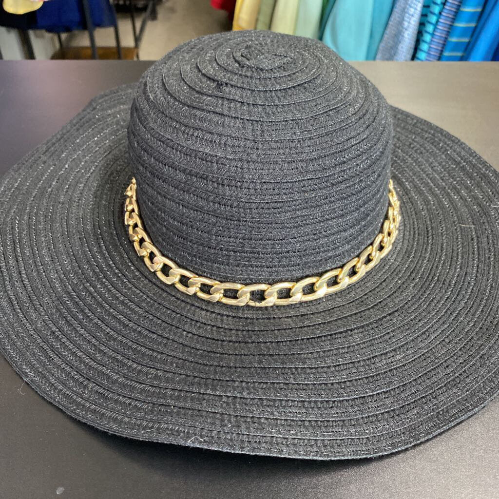 STRAW HAT
