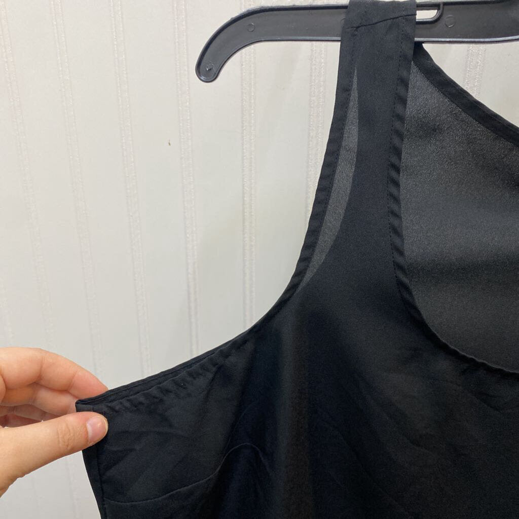 LADIES SLEEVELESS TOP