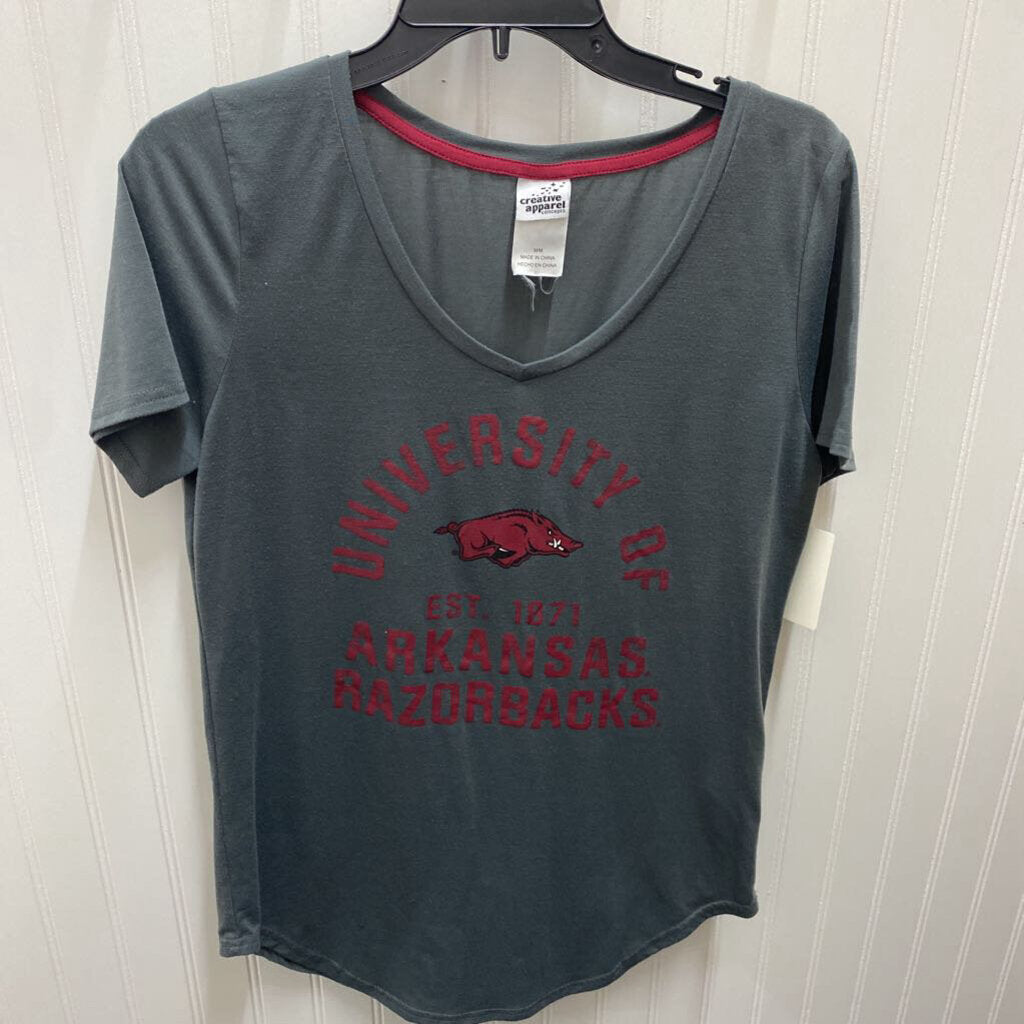 RAZORBACKS GRAPHIC TEE
