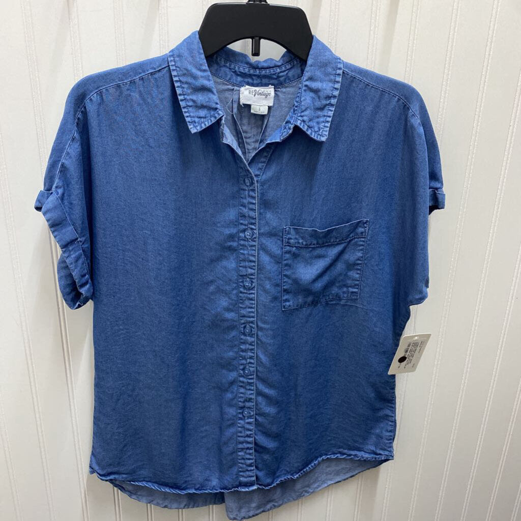 SHORT SLEEVE DENIM BUTTON UP