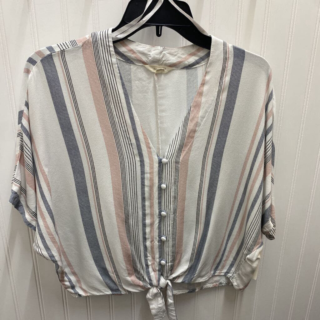 SHORT SLEEVE BUTTON UP TOP