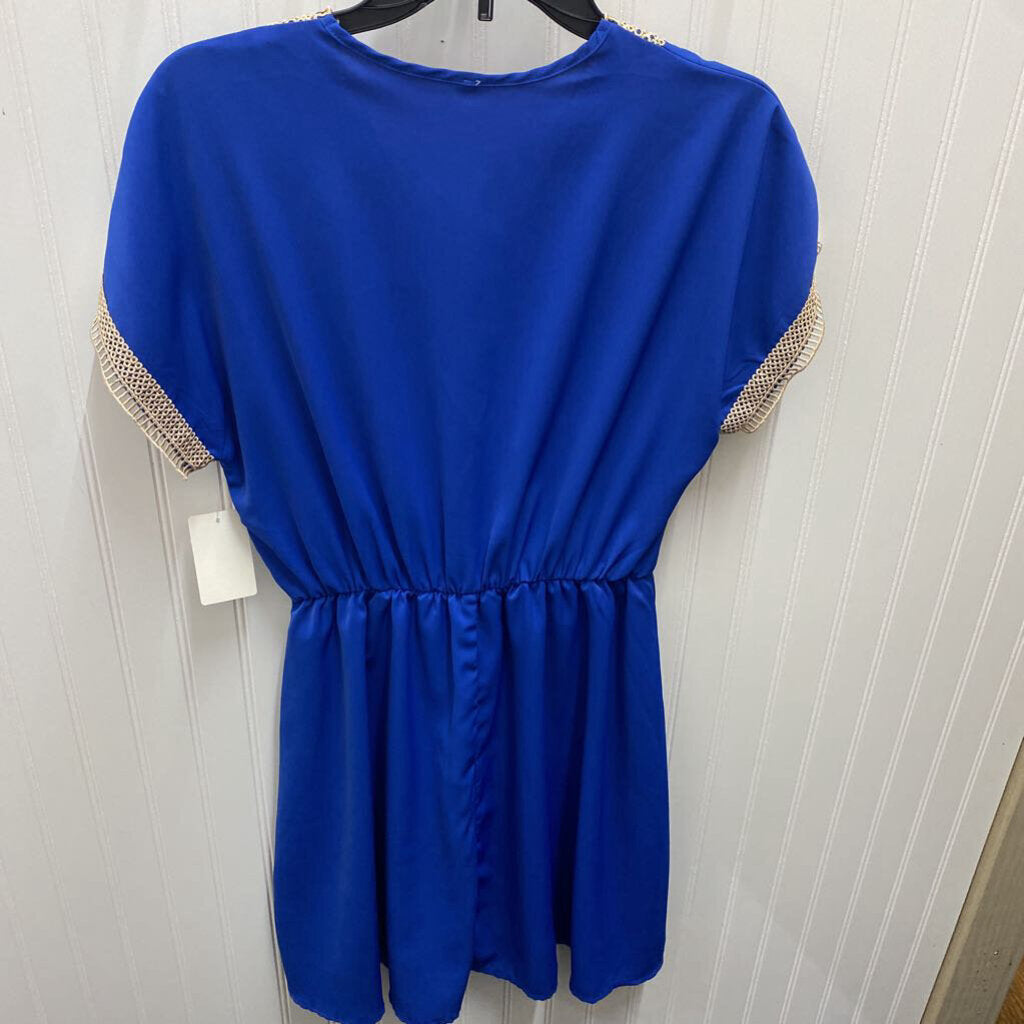 SHORT SLEEVE SHORT DRESS