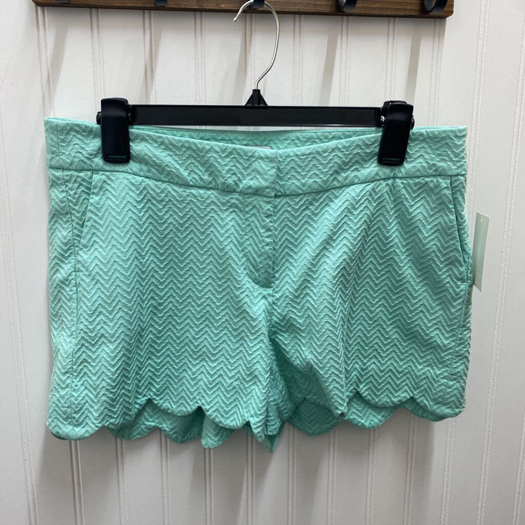 SCALLOPED HEM SHORTS