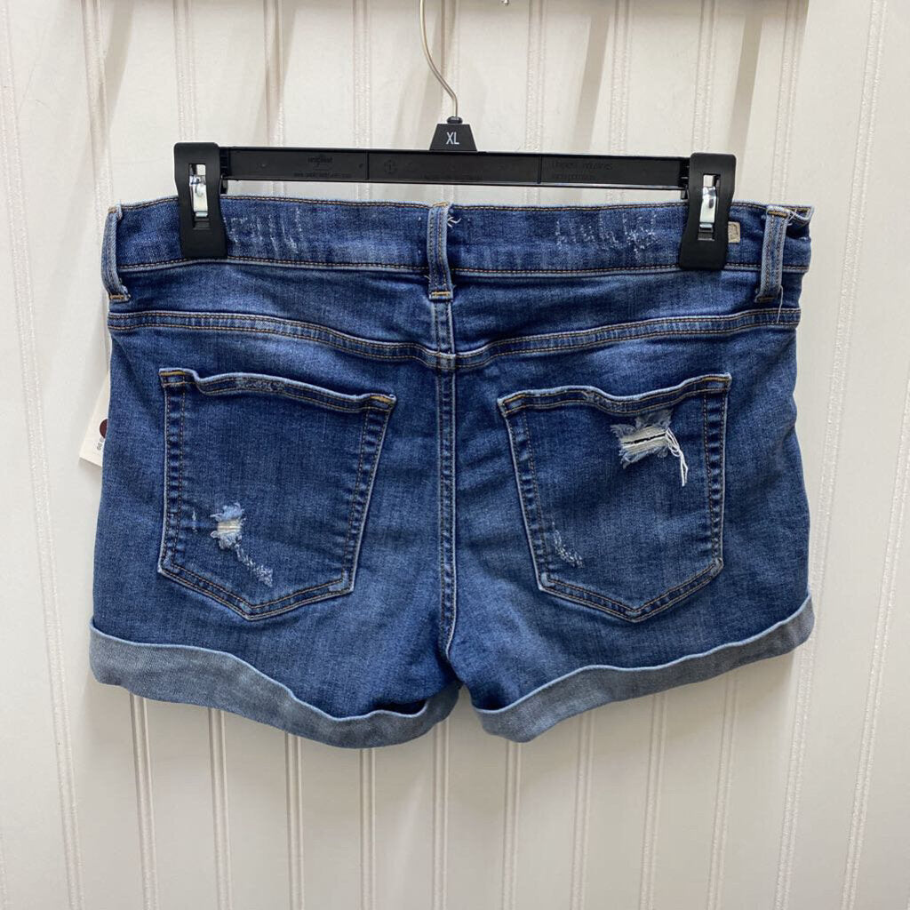 DISTRESSED DENIM SHORTS