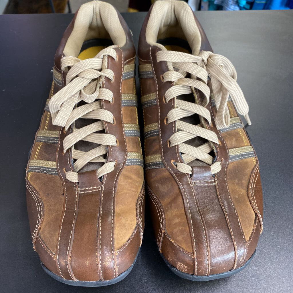 BROWN TENNIS SHOES