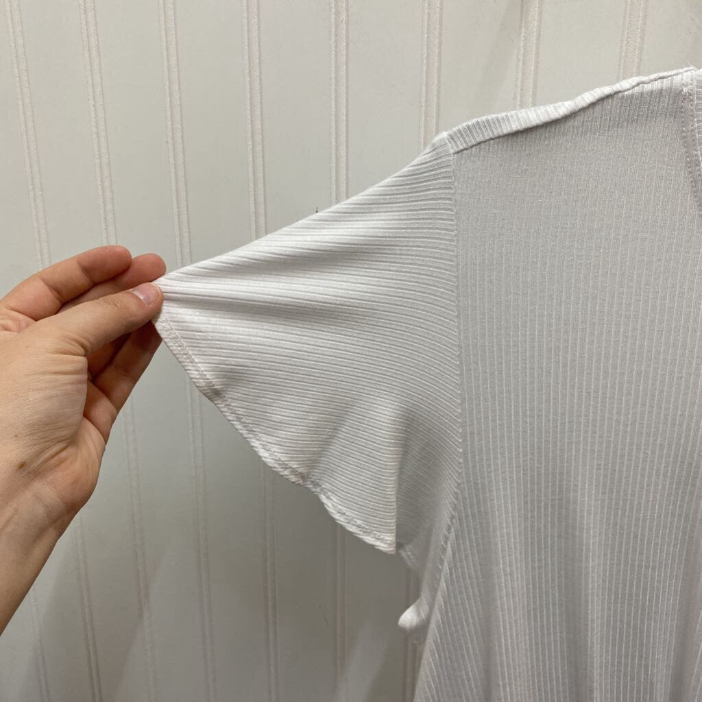 SHORT SLEEVE KNIT TOP