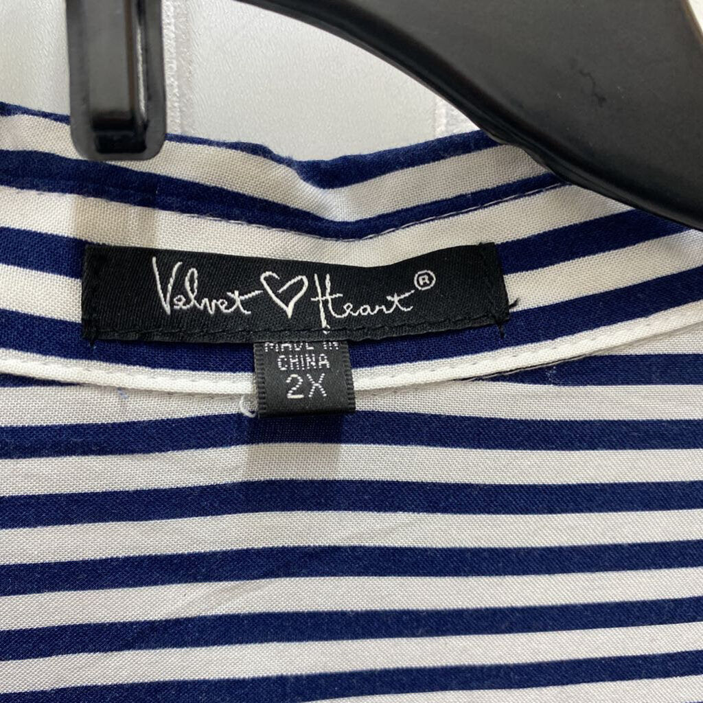 LONG SLEEVE BUTTON UP SHIRT