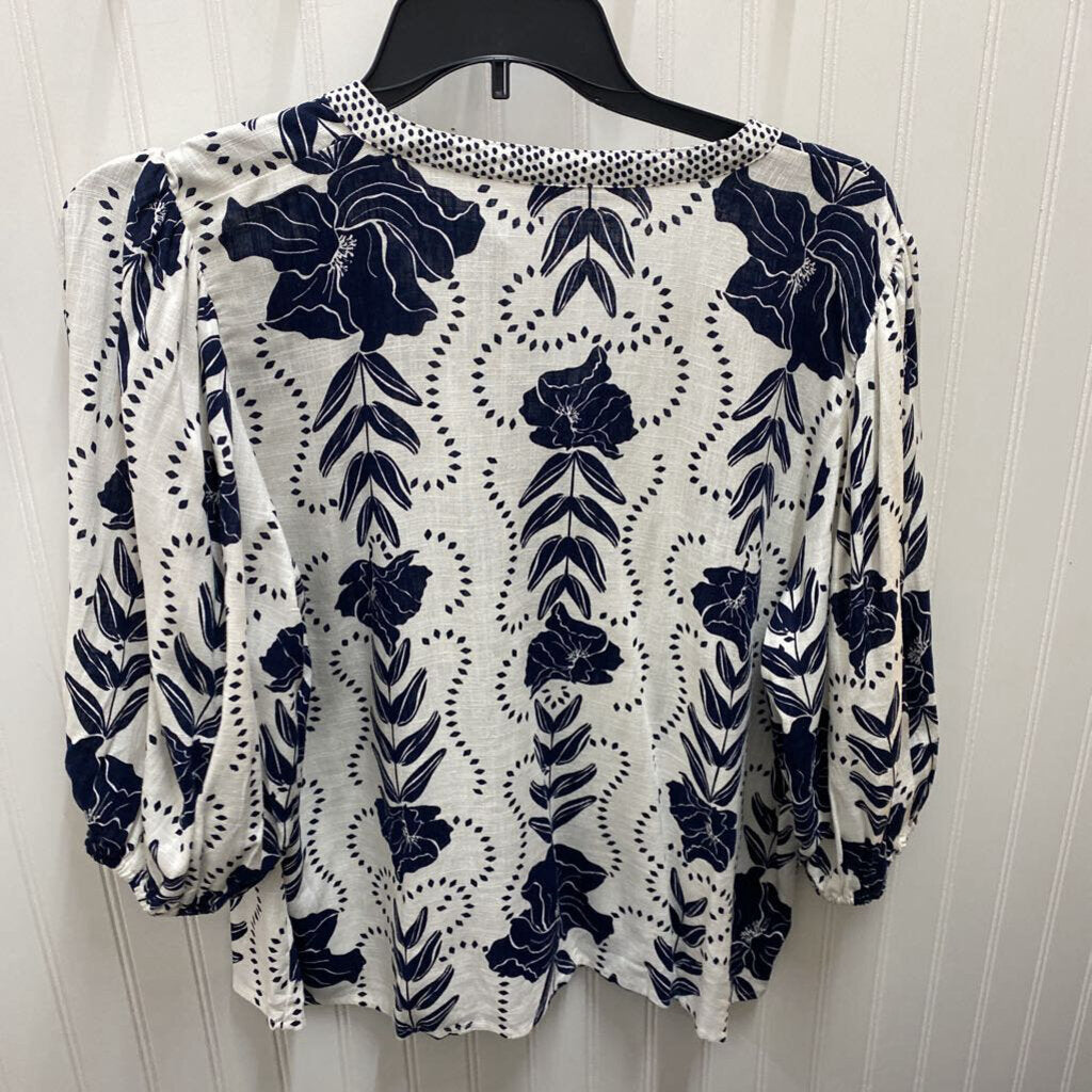 LONG SLEEVE FLORAL PRINT BLOUSE