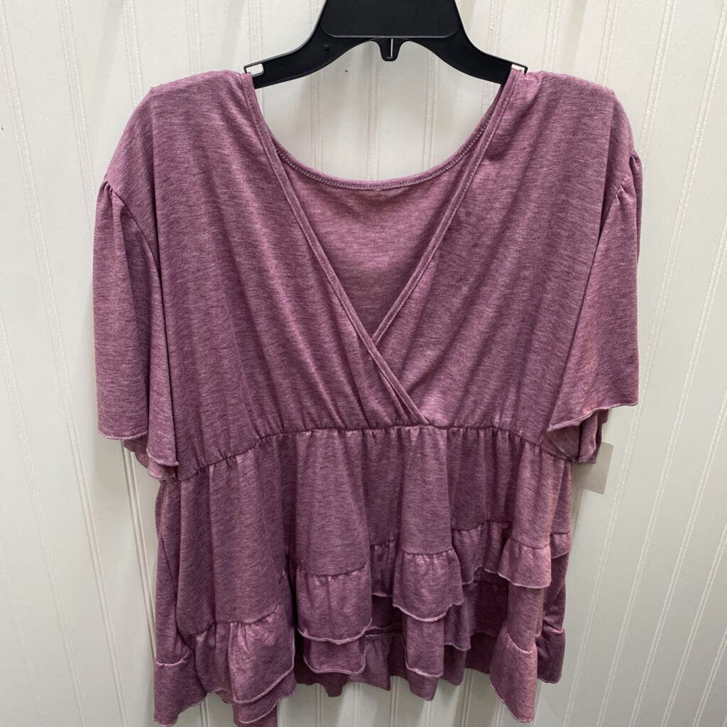 RUFFLED V NECK SHORT SLEEVED