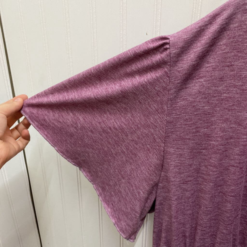 RUFFLED V NECK SHORT SLEEVED