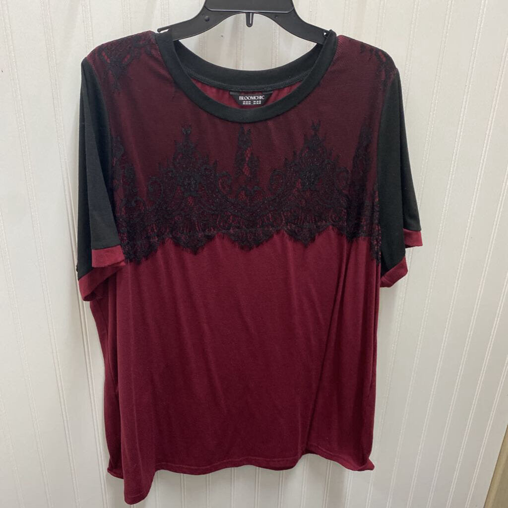 SHORT SLEEVED WITH LACE