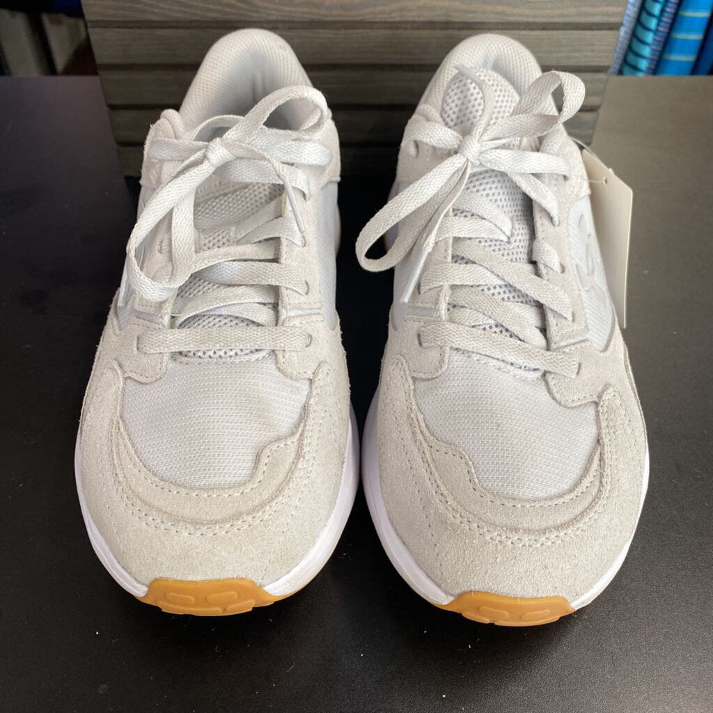 TENNIS SHOES