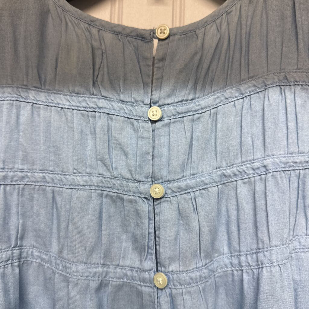 SLEEVELESS DENIM TOP