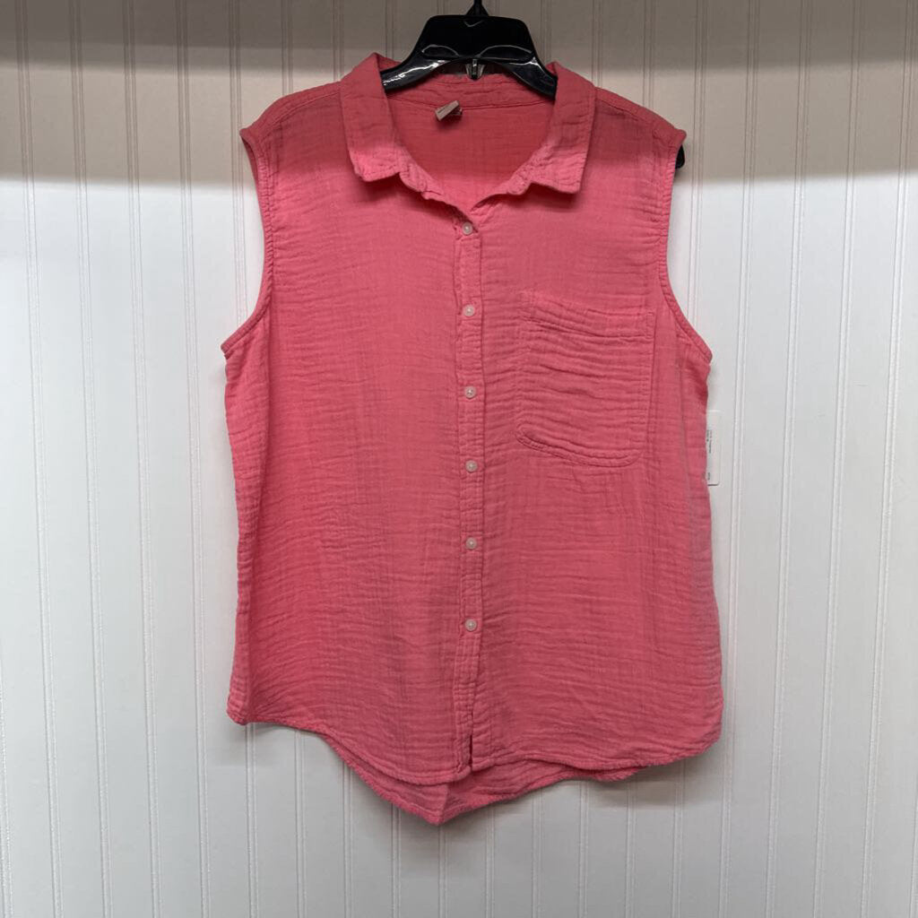 SLEEVELESS BUTTON UP