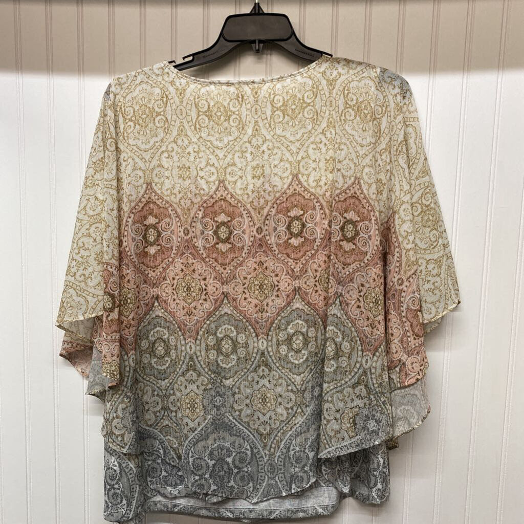 SHORT SLEEVE PONCHO TOP