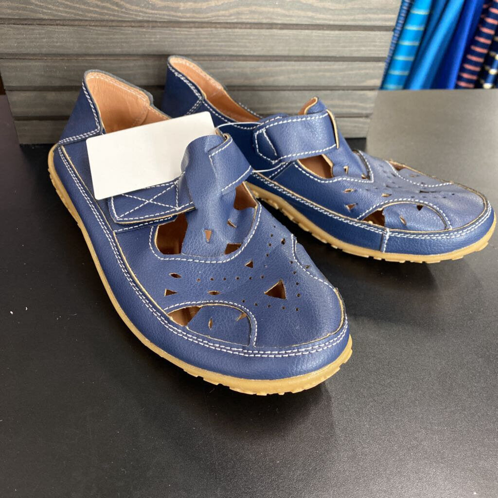 NAVY DRESS SHOE