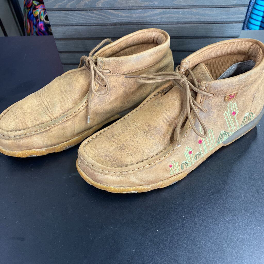LEATHER SHOES