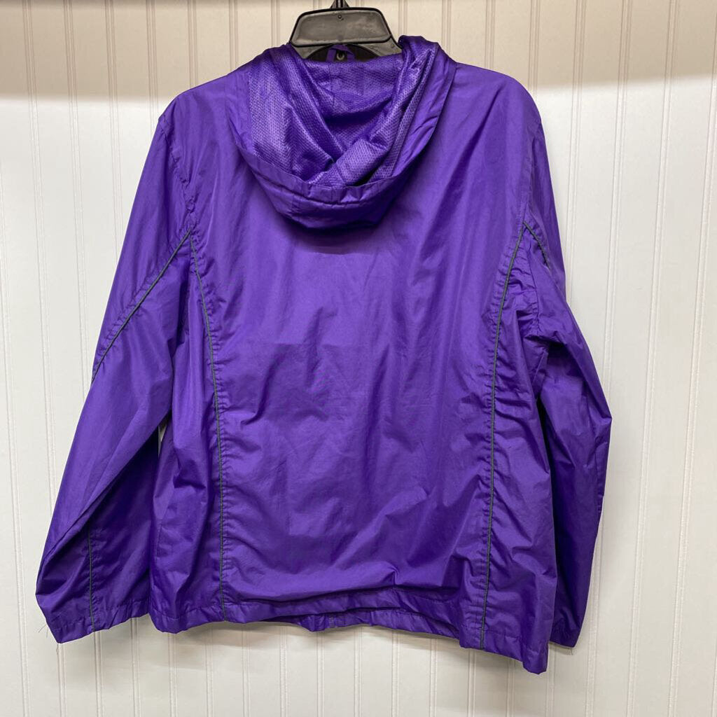 HOODED WINDBREAKER JACKET