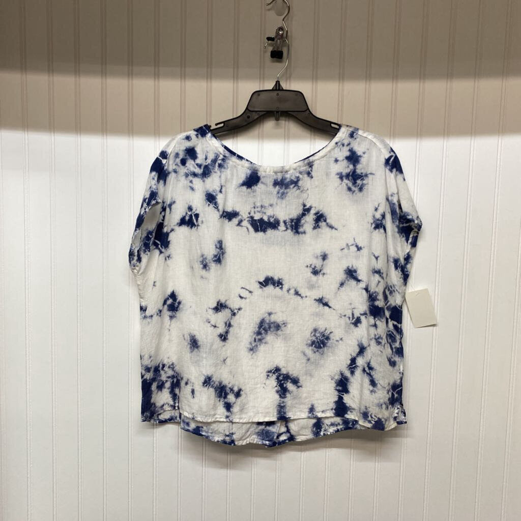 NAVY BUTTON UP