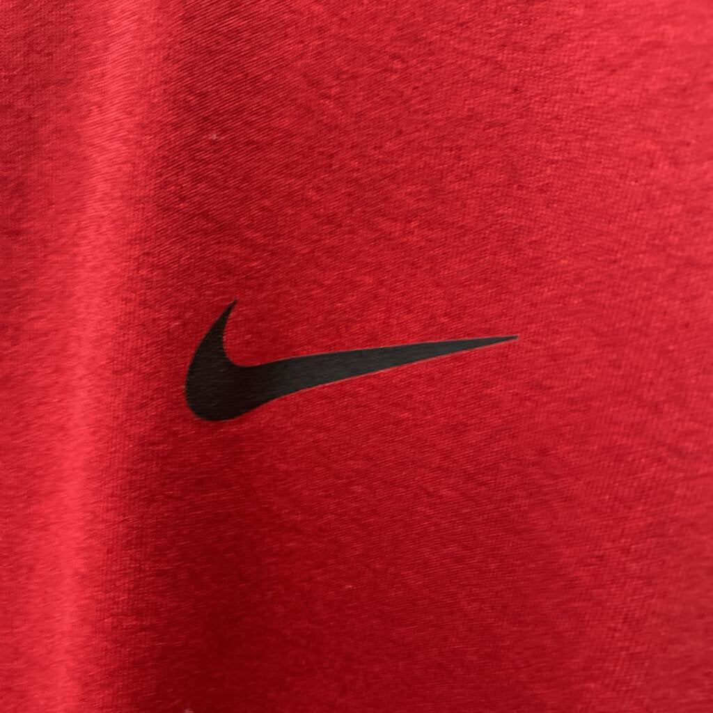 NIKE LOGO SHORT SLEEVED