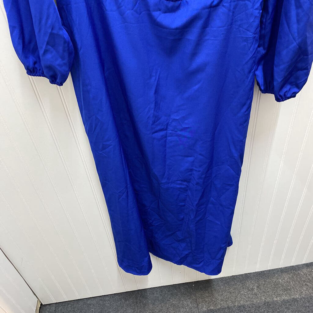 LONG SLEEVED DRESS