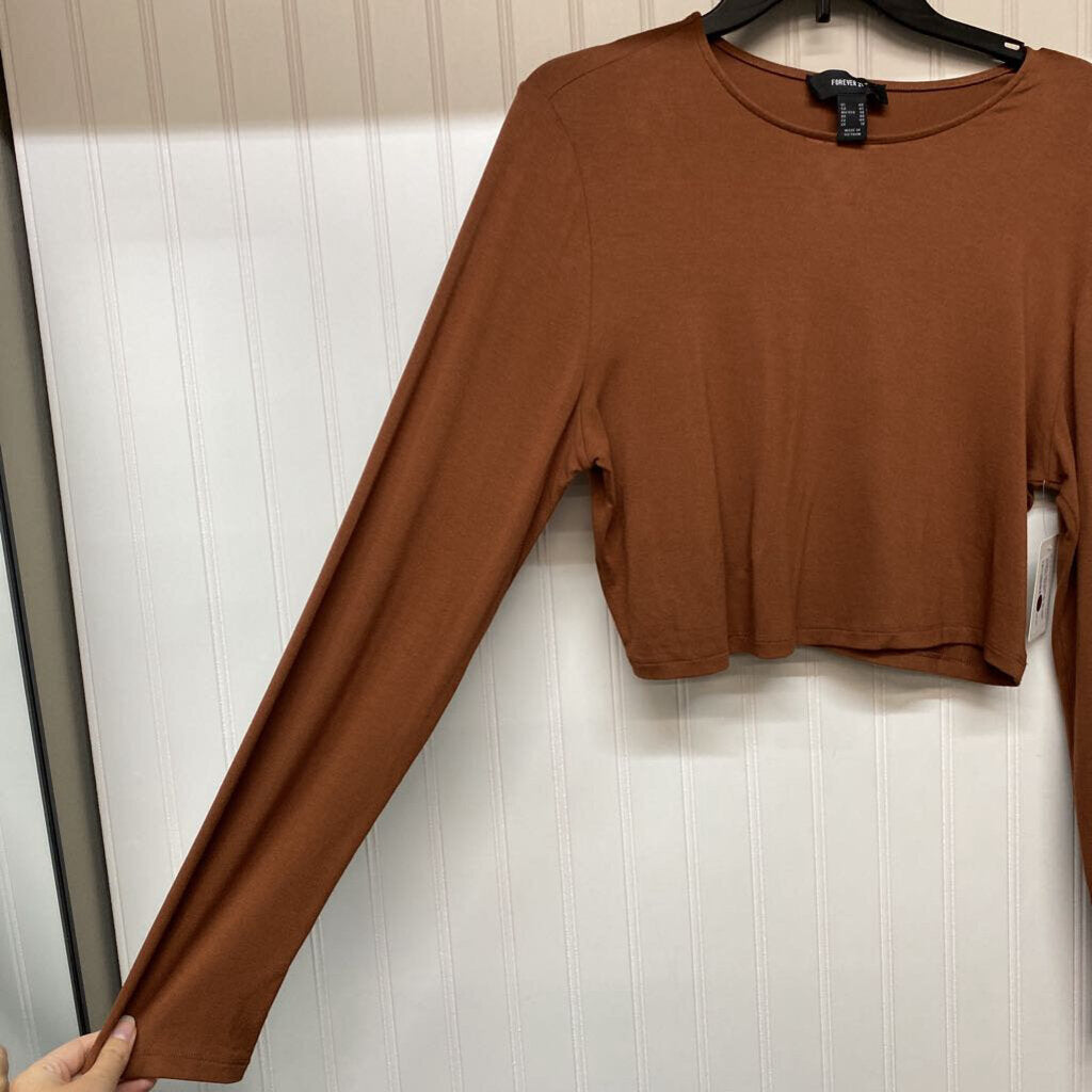 LONG SLEEVE CROPPED TOP