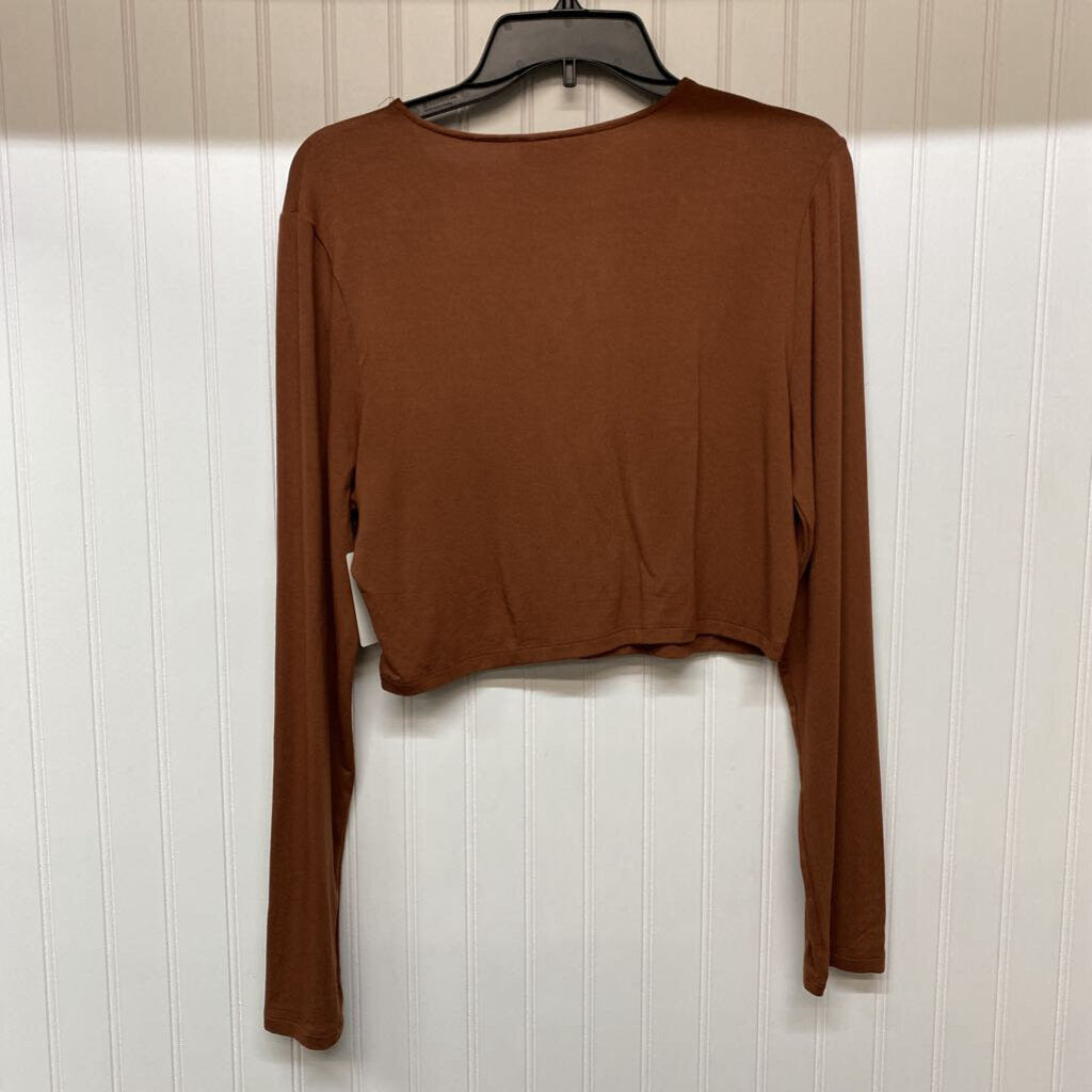 LONG SLEEVE CROPPED TOP
