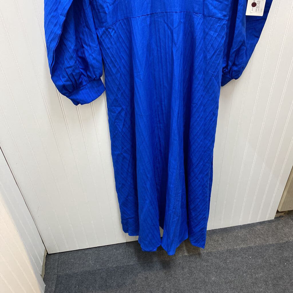 LONG SLEEVED LONG DRESS