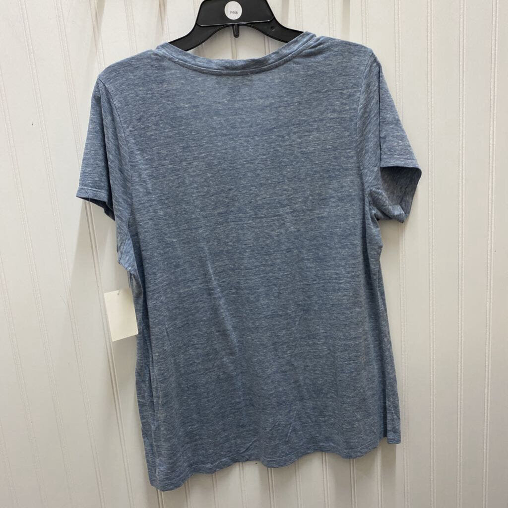 V NECK SHORT SLEEVED