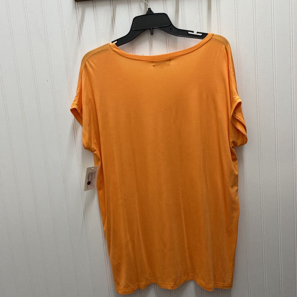 V NECK SHORT SLEEVED