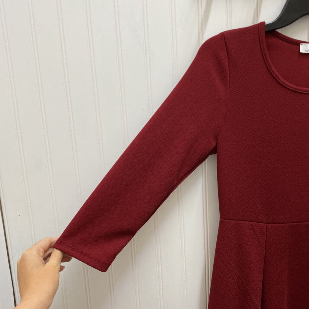 LONG SLEEVED DRESS