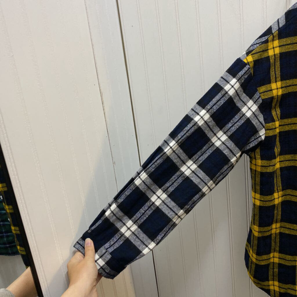 COLLARED PLAID LONG SLEEVE FLANNEL SHIRT