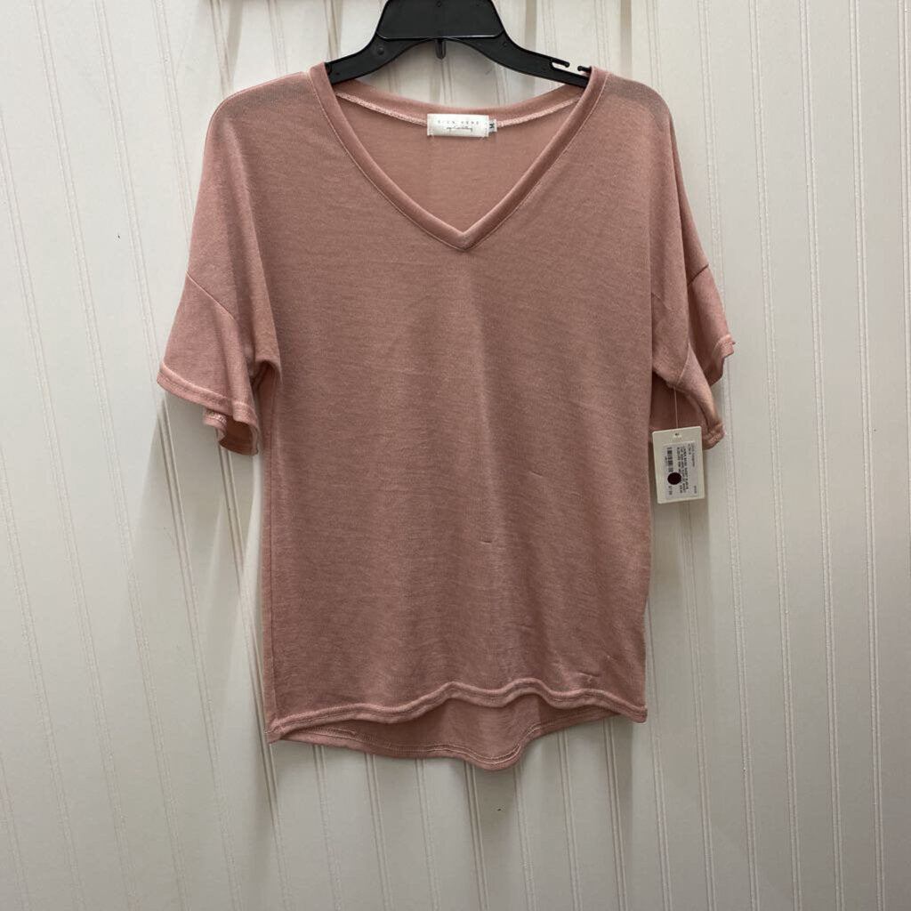 RUFFLED SHORT SLEEVED