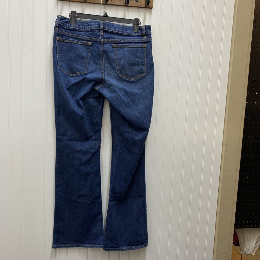 FLARED JEANS