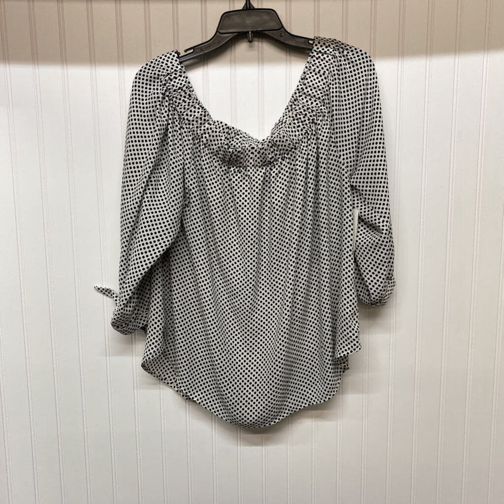 OFF THE SHOULDER LONG SLEEVE POLKA DOT TOP