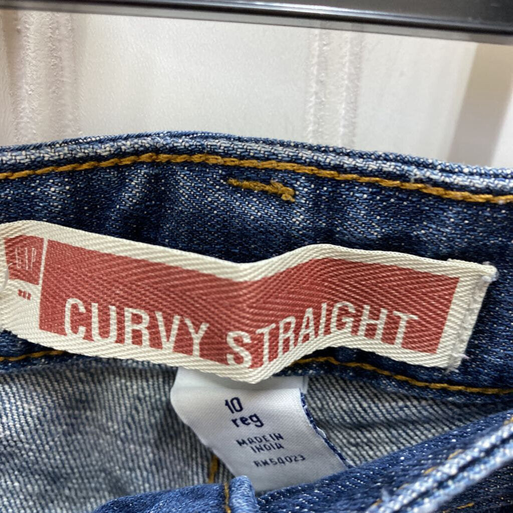 CURVY STRAIGHT FIT