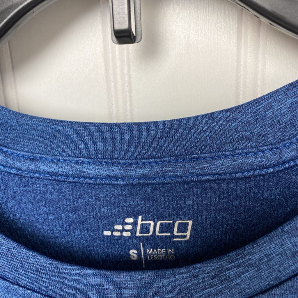 SHORT SLEEVE ATHLETIC SHIRT
