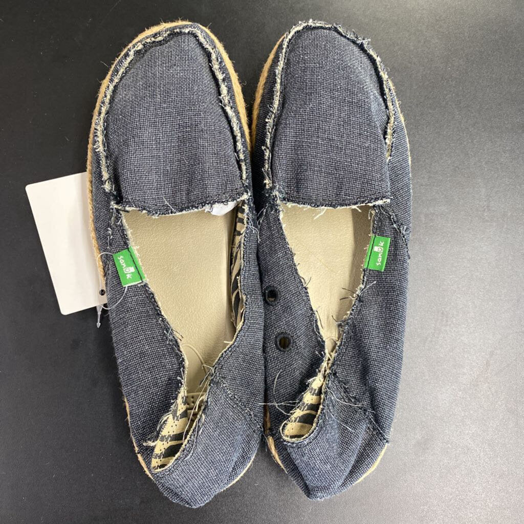 CANVAS SHOES